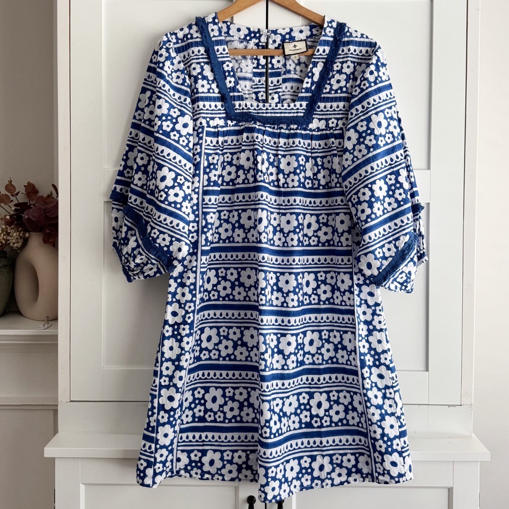 Tuckernuck Catalans Coverup Dress Petal Paradis Blue White Floral